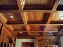 Реставрация деревянного потолка: обзор материалов
